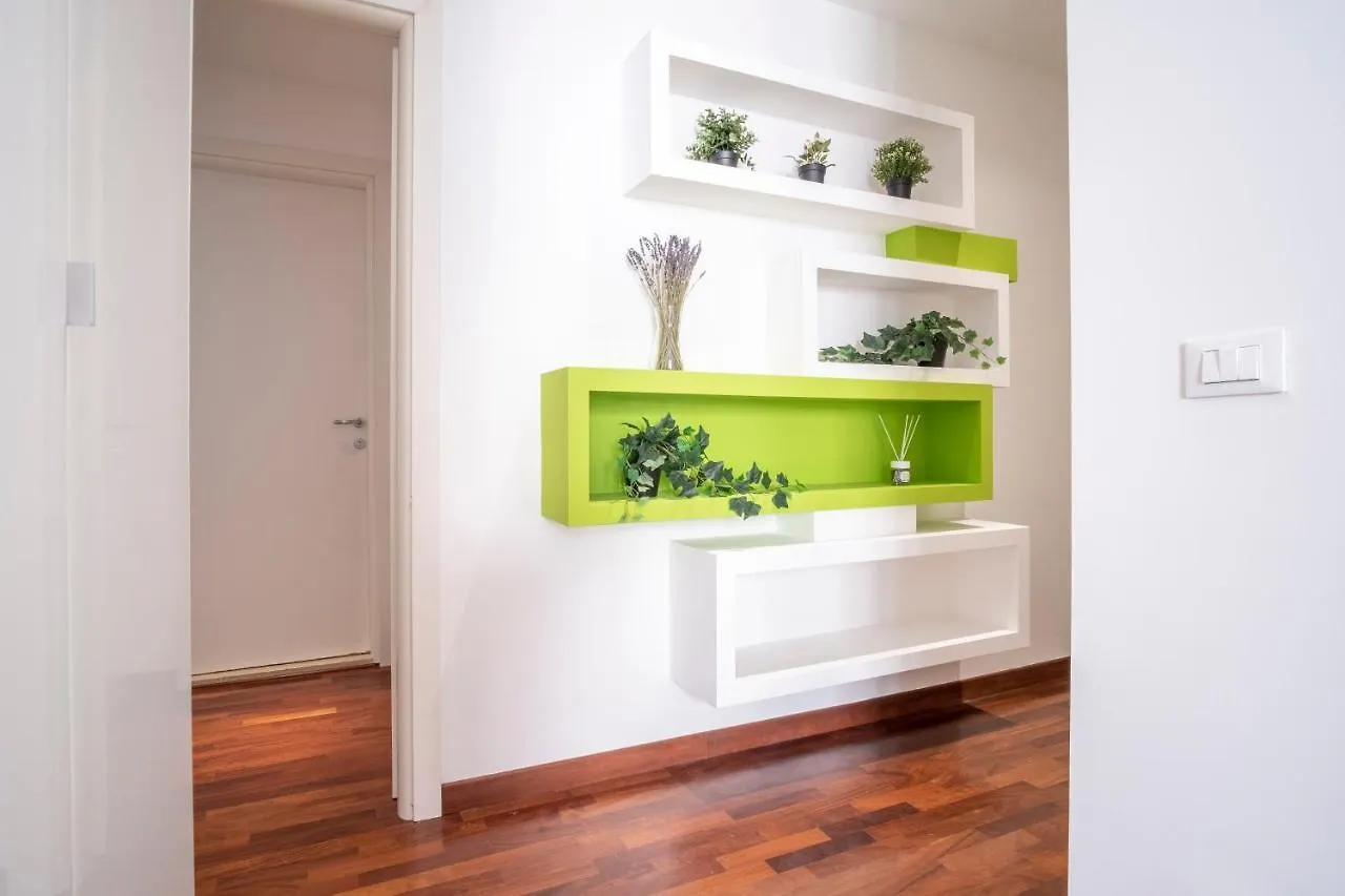 Appartamento Vicino Al Porto, Con Parcheggio Livorno 0*,  Italy