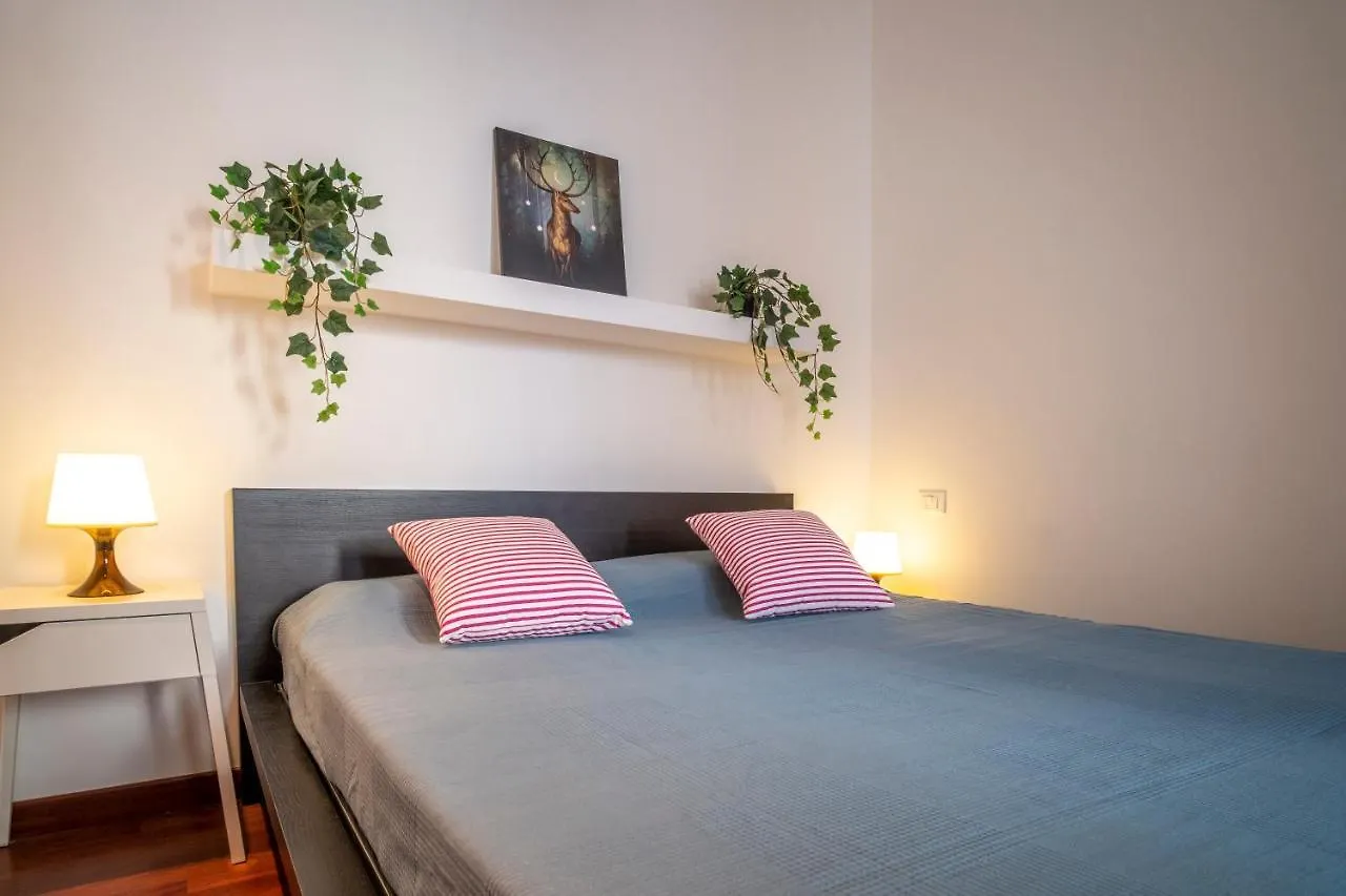 Appartamento Vicino Al Porto, Con Parcheggio Livorno 0*,  Italy